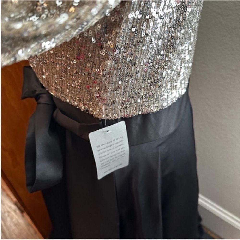Xscape gown - Picture 7 of 9